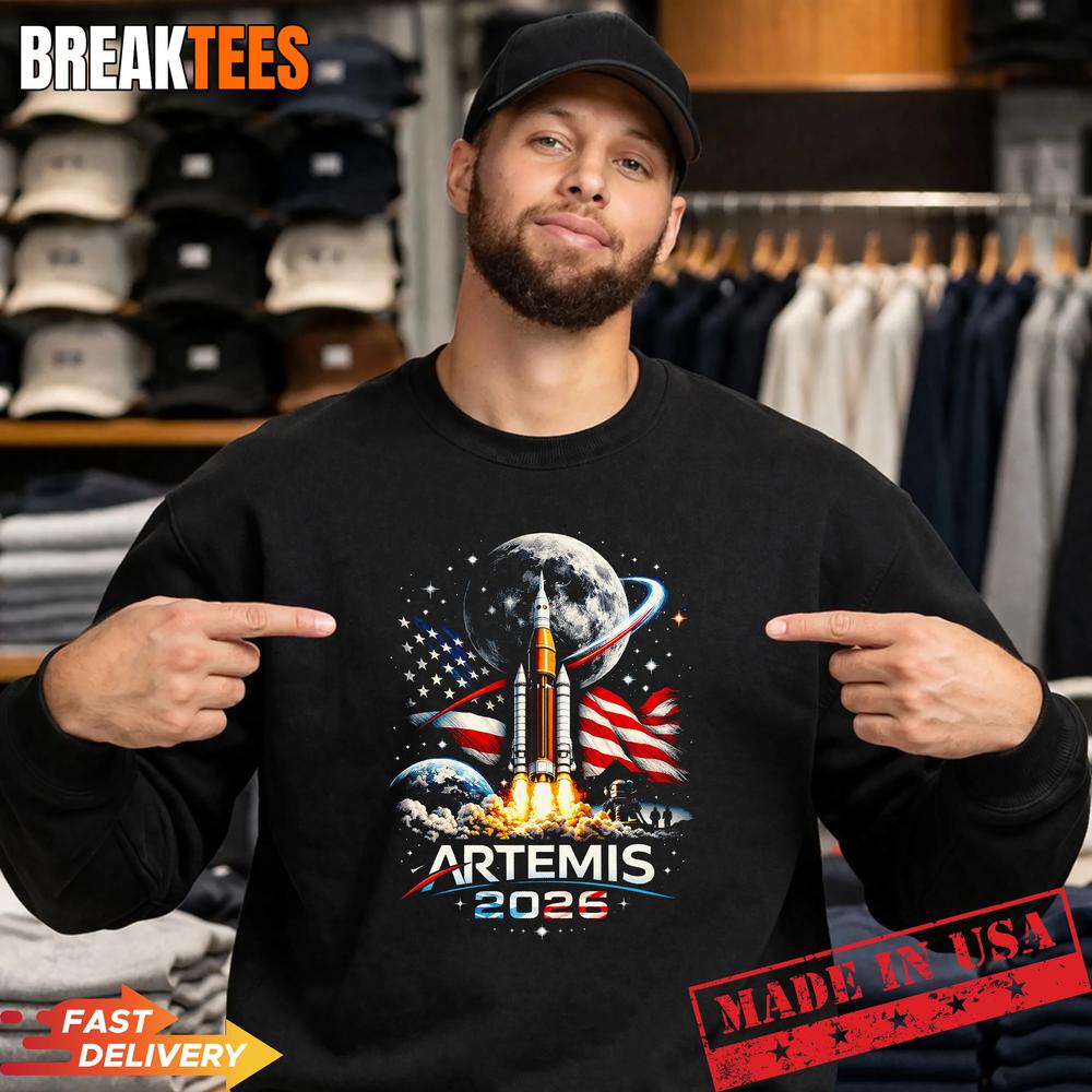 Artemis 2026 American Rocket Launch to The Moon Landing T-Shirt