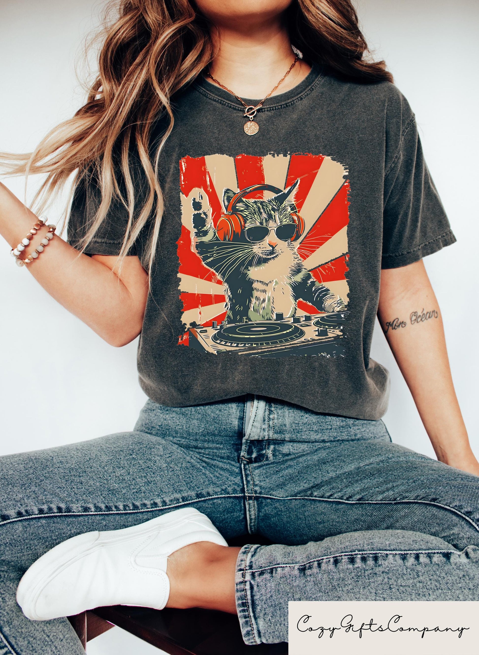 Dj Cat Cat Headphones Cat Lovers Dj Cat Kitty Cat Unisex T-shirt, Sweatshirt, Hoodie (1)