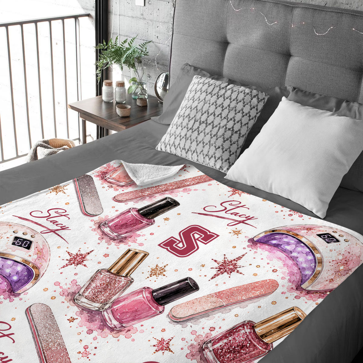 Personalized Nail Technician Blanket, Custom Nail Tech Gift, Manicurist Blanket with Name, Nail Salon Gift, Nail Artist Birthday Gift