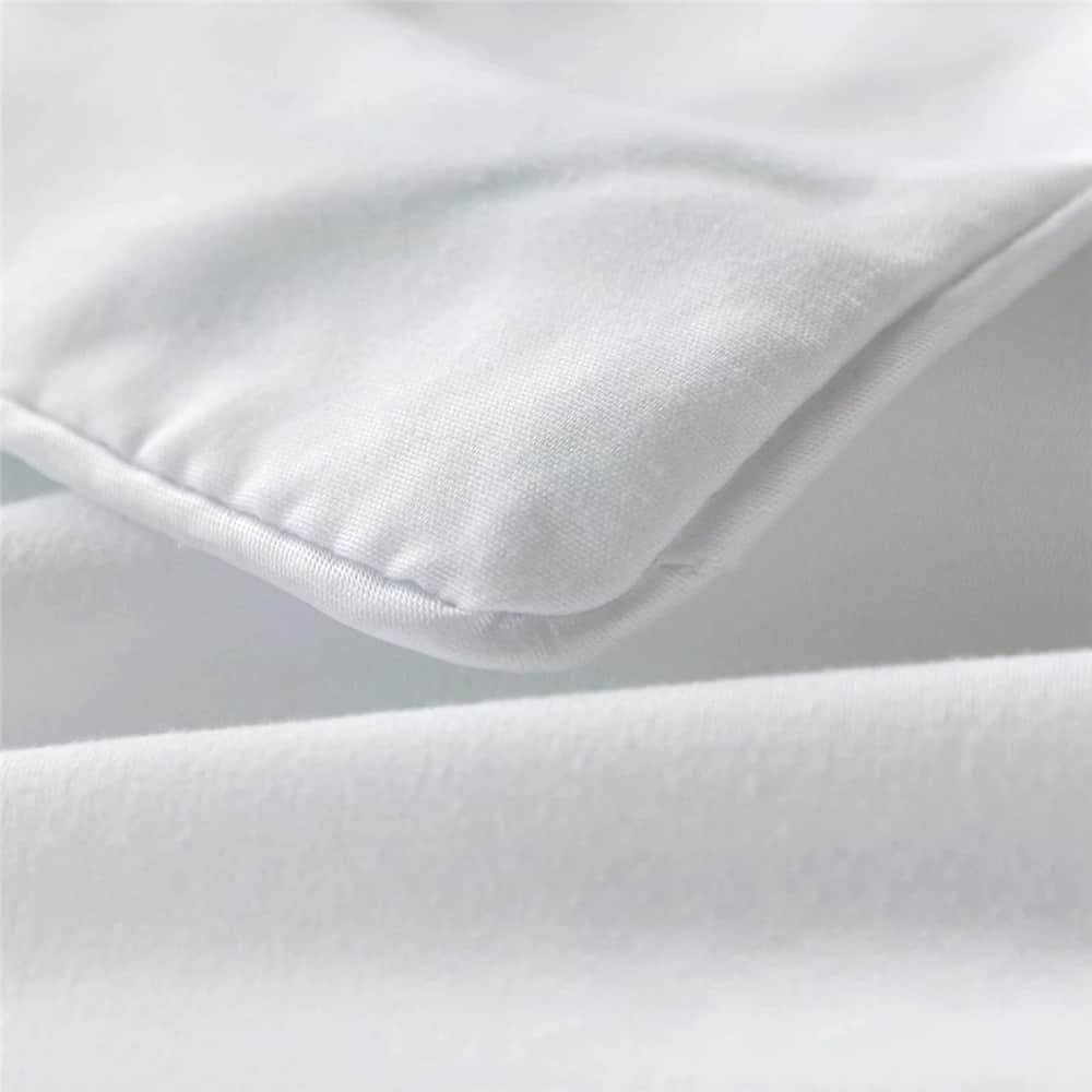 The 911 Carrera Bedding Set (Duvet Cover & Pillow Shams)
