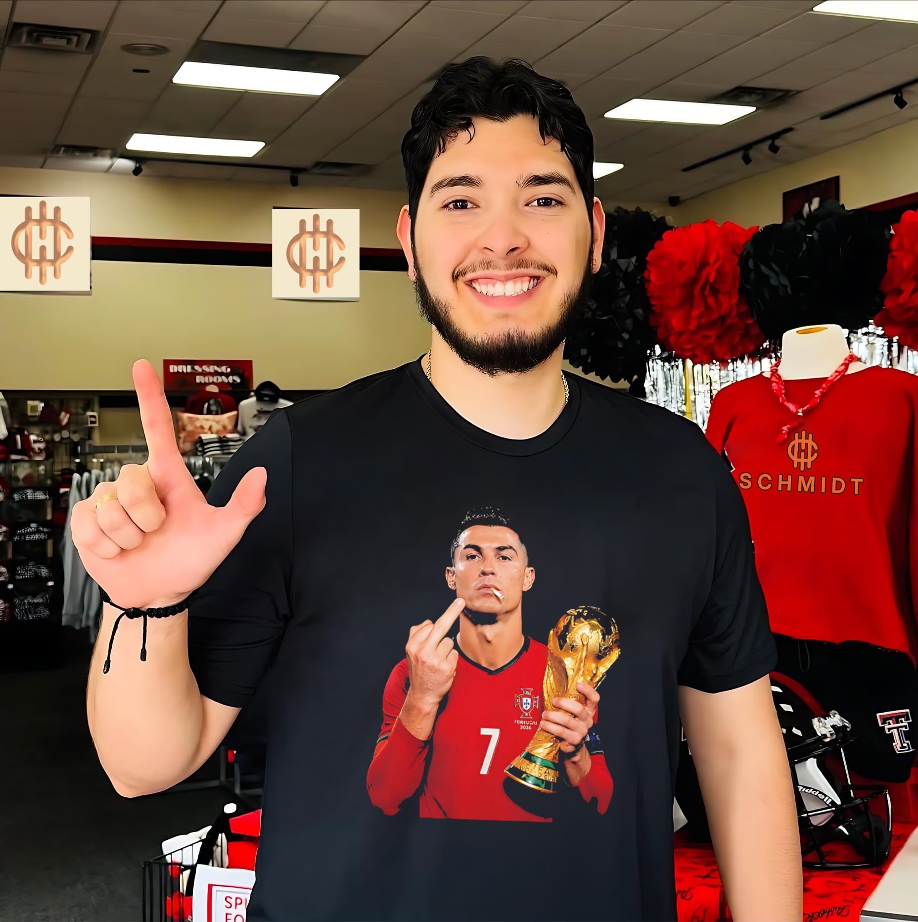 Cristiano Ronaldo middle finger shirt
