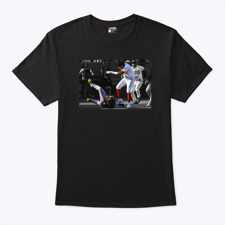 Danry Vásquez Punches Rodolfo Amador T Shirt