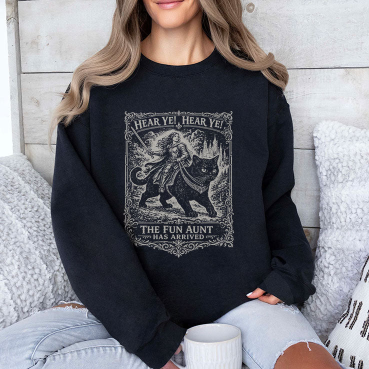 Hear Ye Hear Ye The Fun Aunt Has Arrived T Shirt