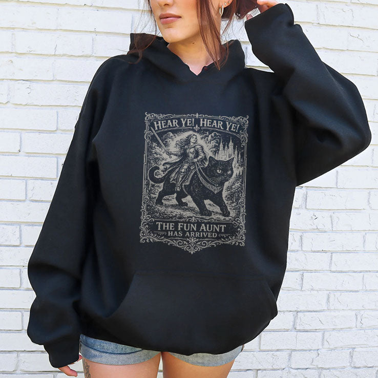 Hear Ye Hear Ye The Fun Aunt Has Arrived T Shirt