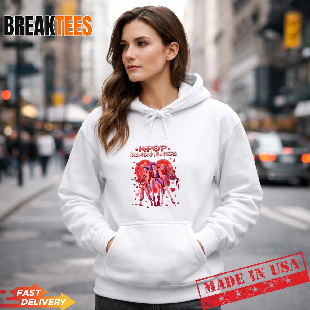 Kpop Demon Hunters T-Shirt – Cute Heart & Roses Aesthetic Graphic Tee – Pink K-Pop Idol Style Shirt