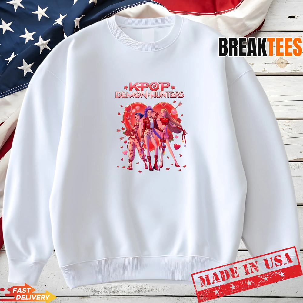 Kpop Demon Hunters T-Shirt – Cute Heart & Roses Aesthetic Graphic Tee – Pink K-Pop Idol Style Shirt