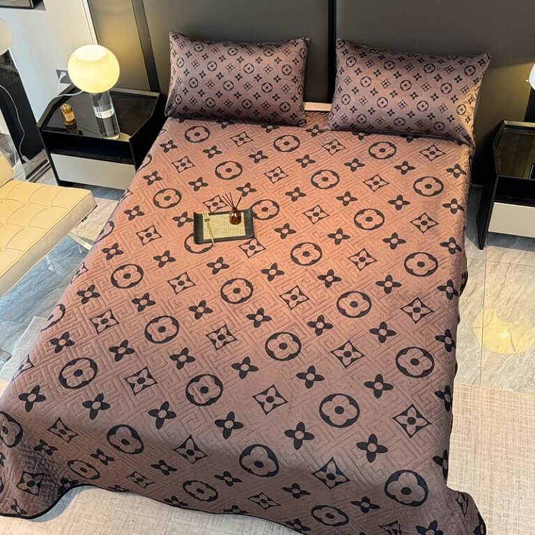 LV blanket and pillowcase set bed024