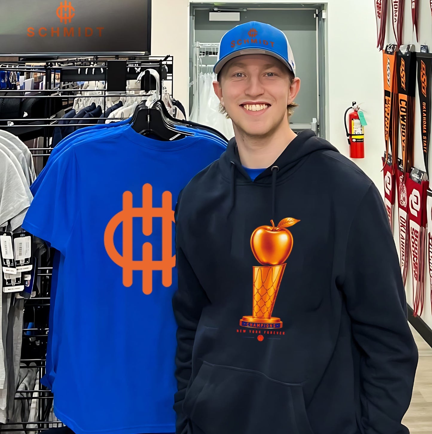 New York Knicks 2026 Champions New York forever Golden apple trophy shirt