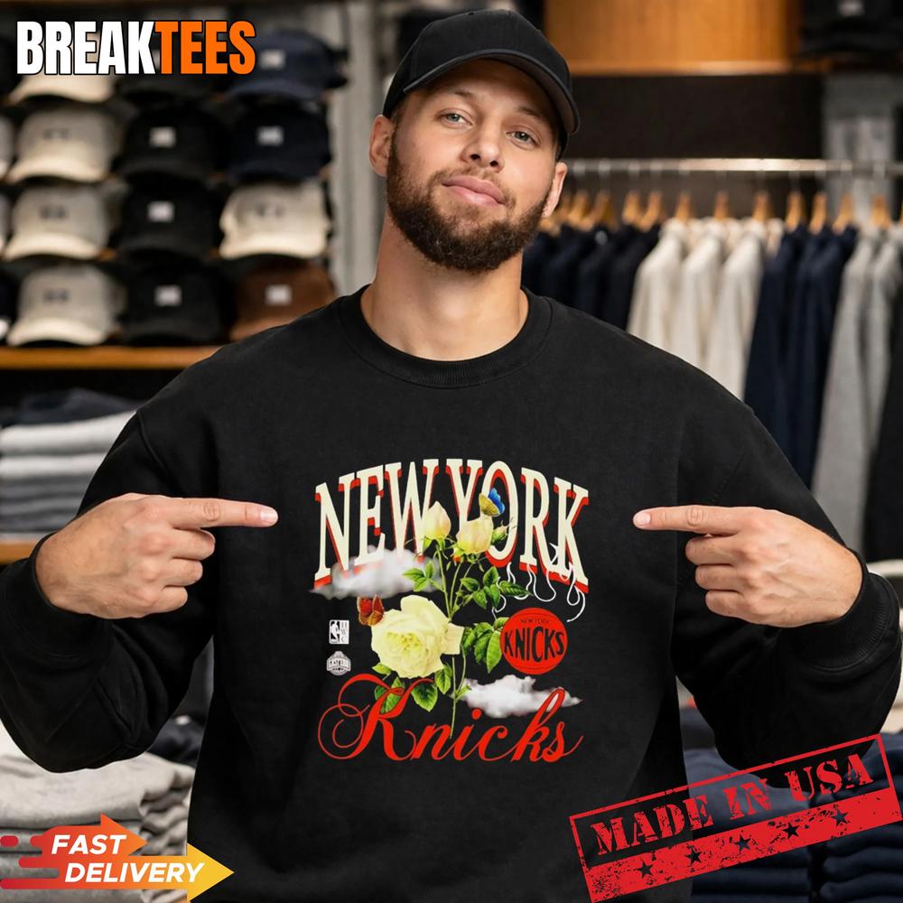 New York Knicks Floral Graphic T-Shirt