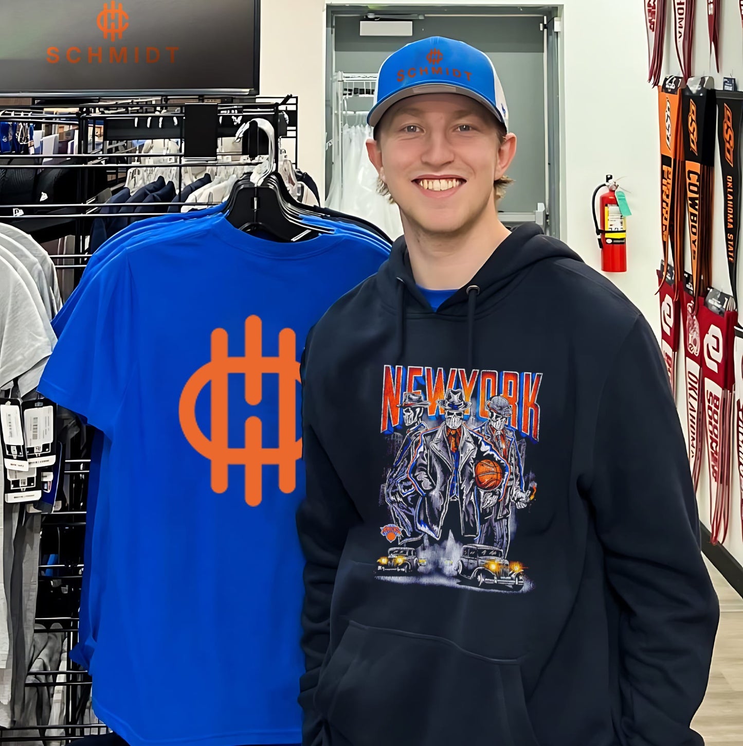 New York Knicks mobster basketball skull graphic shirt