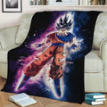 Son Goku super saiyan Fleece Throw Blanket