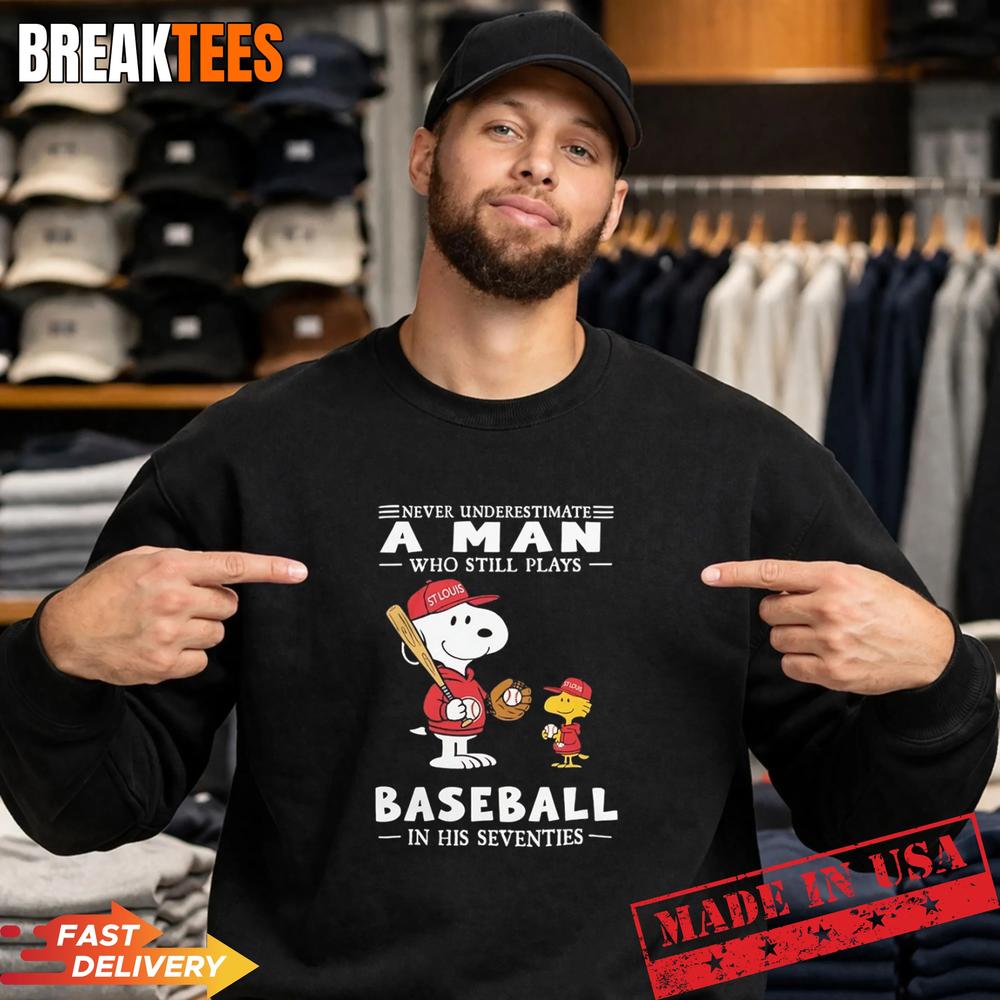 St Louis Cardinals x Snoopy Never Underestimate A Man Who Still Plays Baseball Shirt