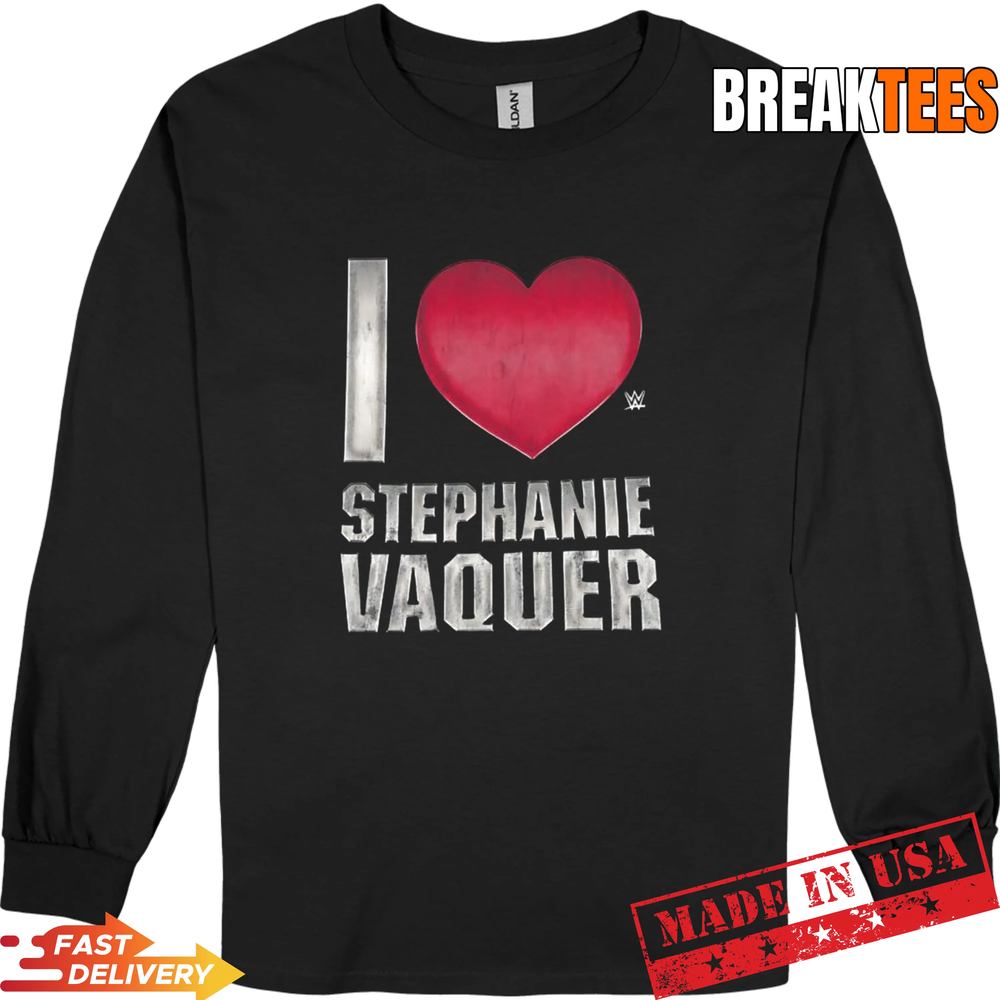 Stephanie Vaquer I love WWE heart t-shirt