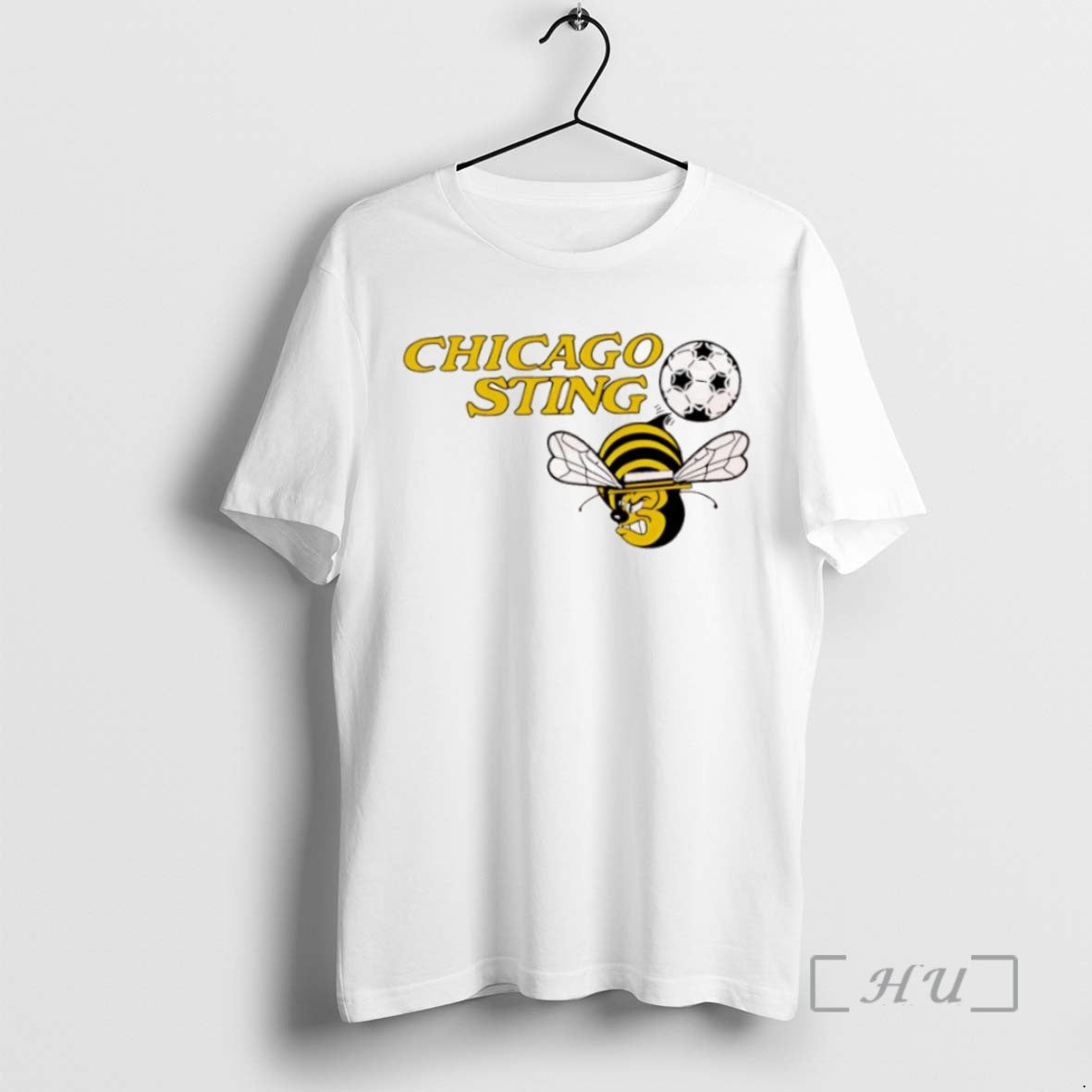 Trending Bee 1975 Chicago Sting Tee Shirt Sweater