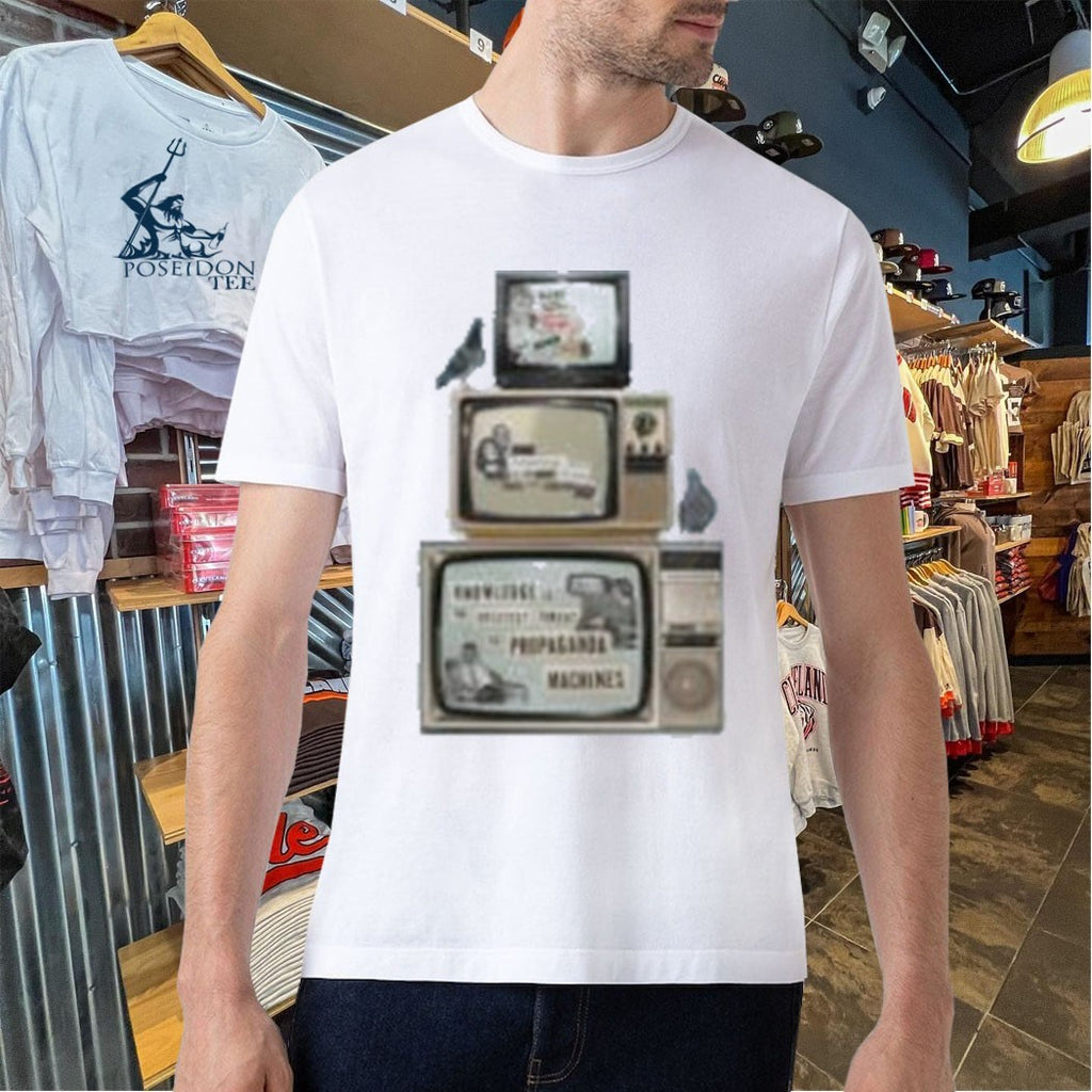 Earth To Eve Threat Level Pigeon T-shirt