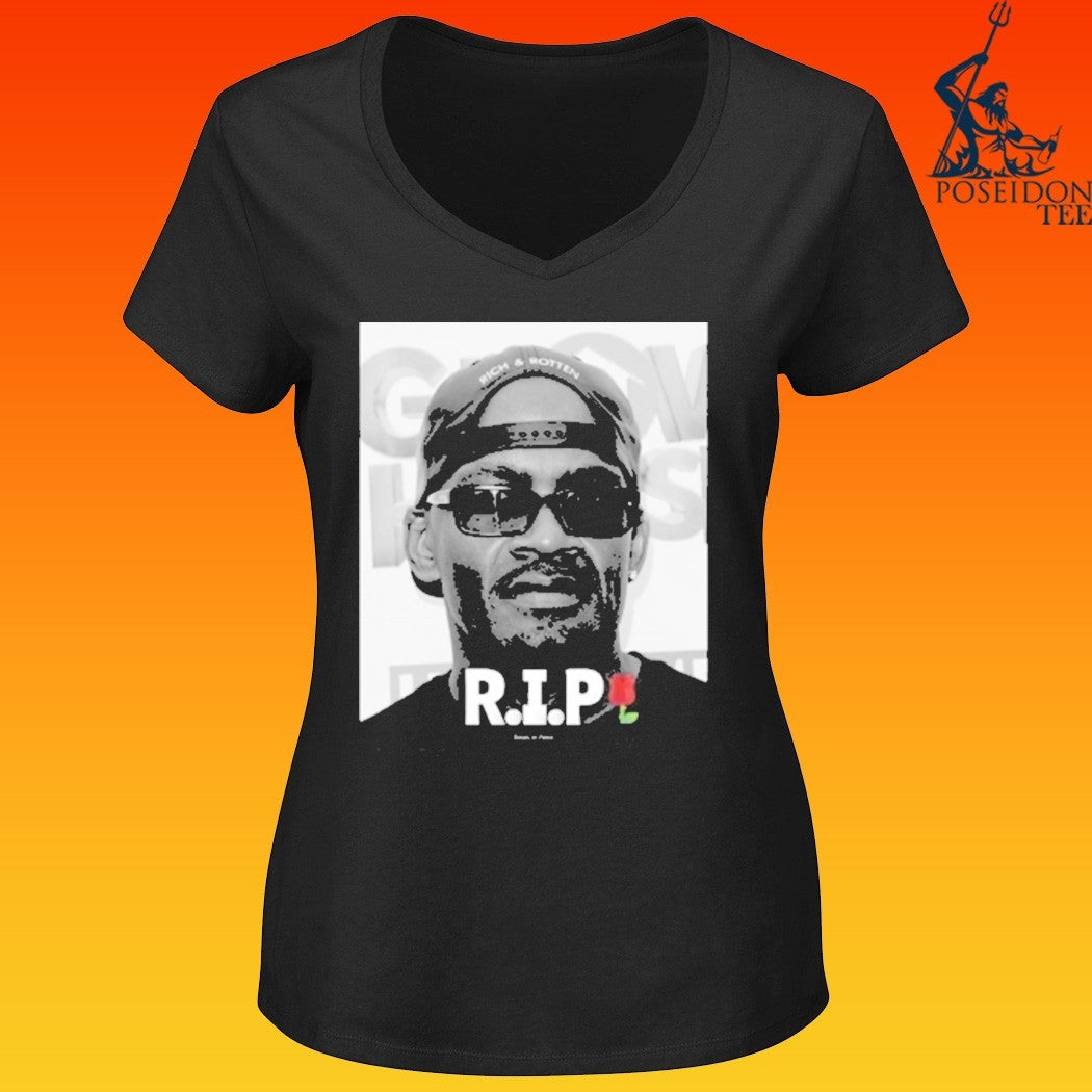 Gta 5 Franklin Shawn Fonteno Roses In Petal Flower T-shirt