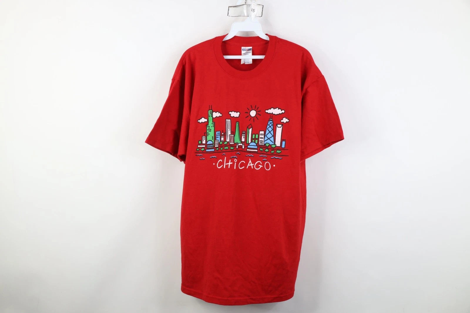 Vintage Y2K Streetwear Mens XL Faded Spell Out Art Chicago Skyline City T-Shirt