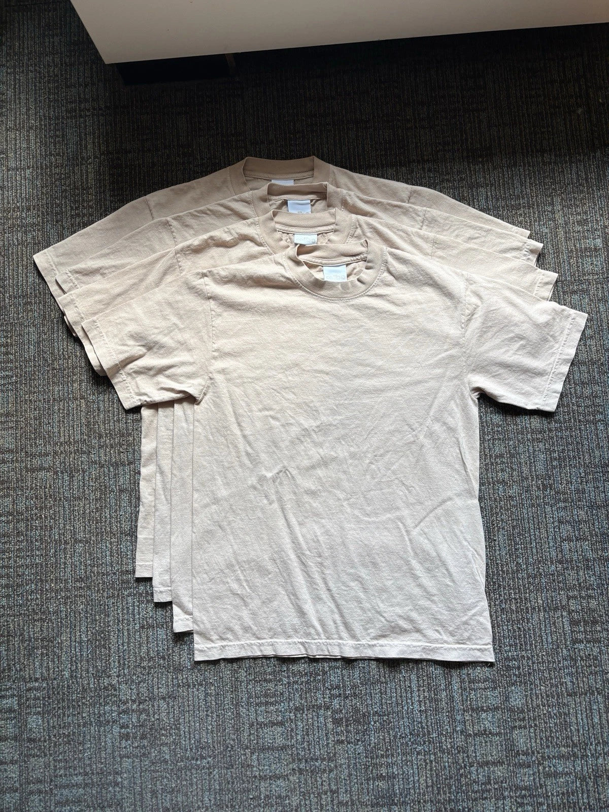 Colbo Oversized T-Shirt Men’s Size Small - Lot Of 4 - Tan Skin Tone Natural Tone