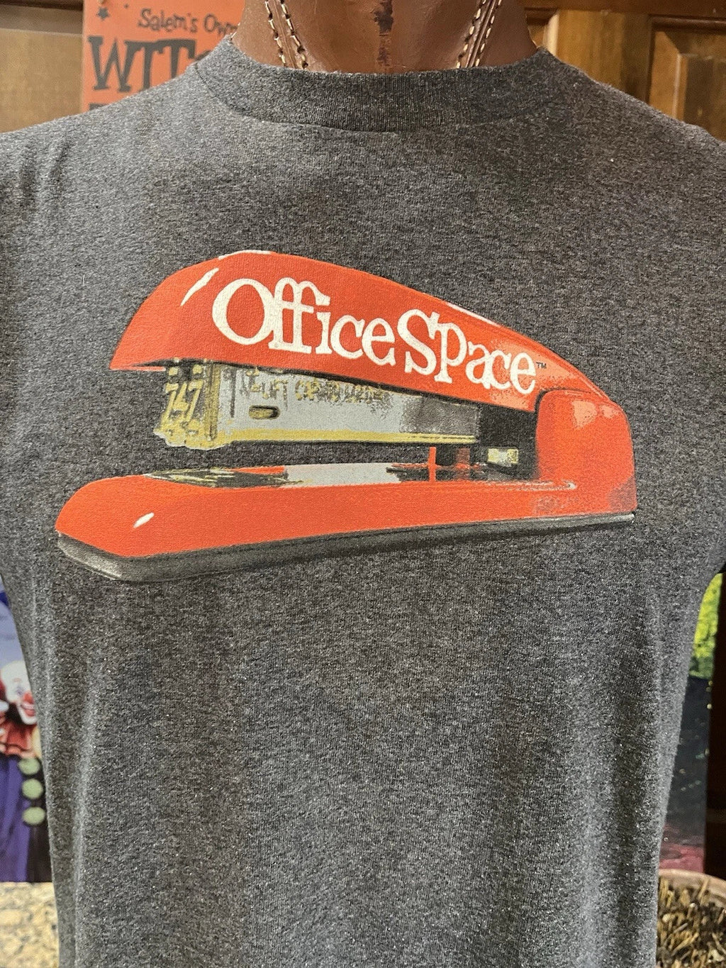 Office Space Men's T-Shirt Gray Red Stapler Graphic Short Sleeve Size Large