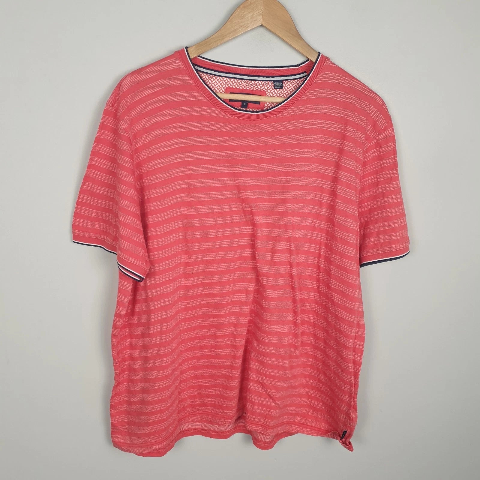 Ted Baker T Shirt Mens 2XL Size 6 Red Striped Casual Designer Modern Statement
