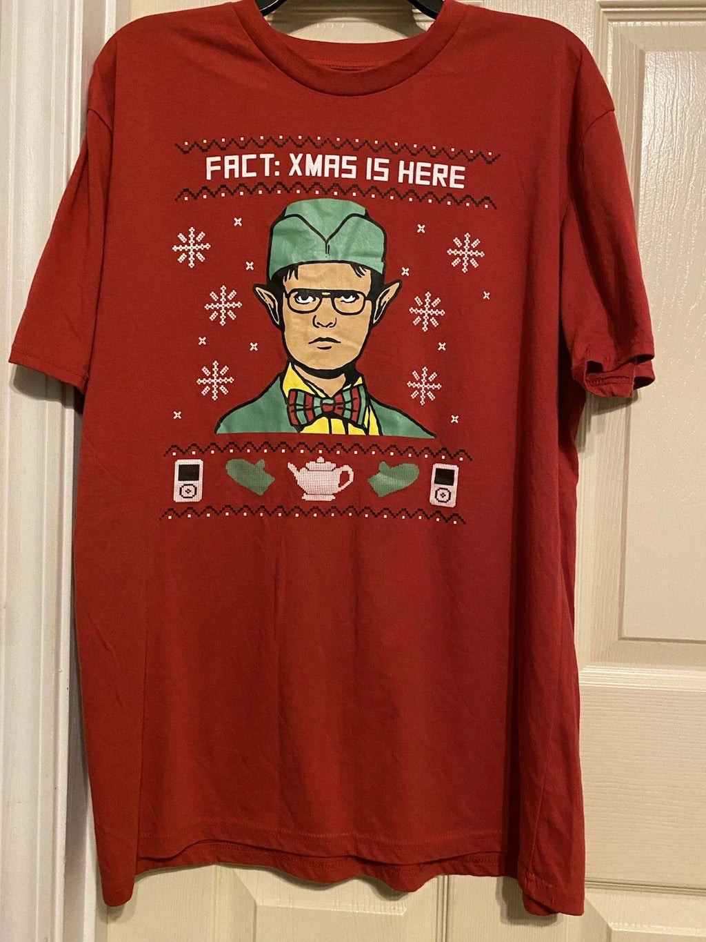 The Office Dwight Schrute Elf Ugly Christmas T-Shirt Men’s XL Fact: XMAS IS HERE