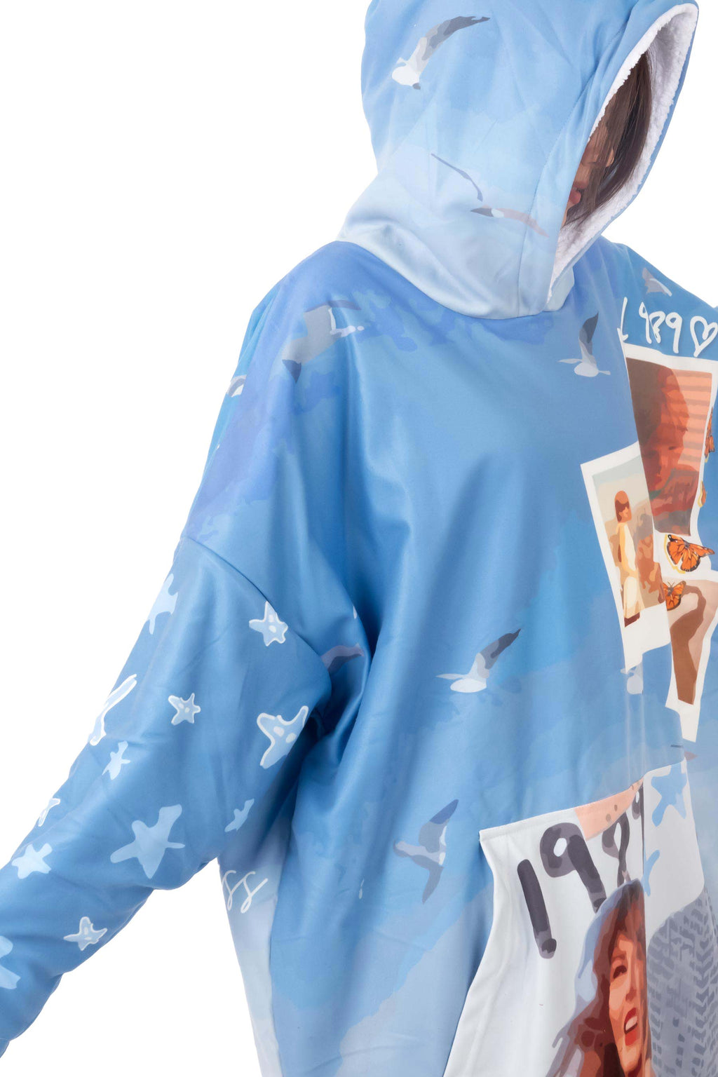 1989 Hoodie Blanket